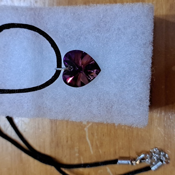 Evening Fuchsia Crystal Heart Necklace - Picture 5 of 6